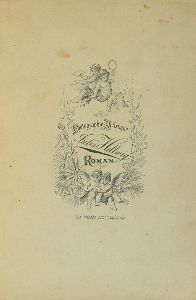 fotografie-vintage-Jules-Hellvig-Roman-domn-cu-papion-si-mustata-back-cover.