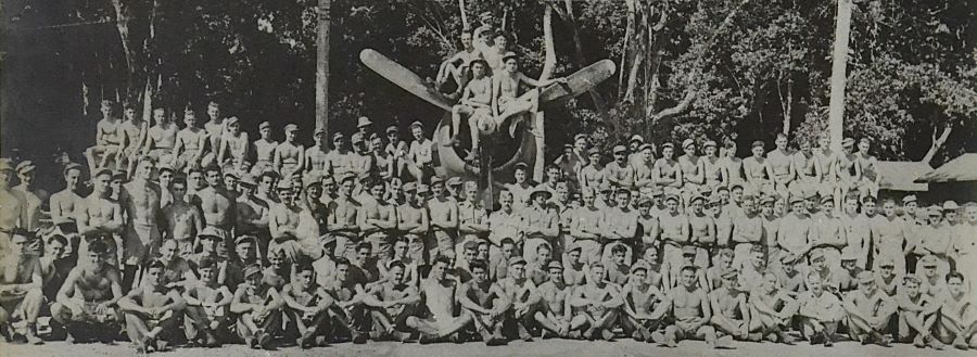 album-fotografic-cu-avioane-si-aviatori-five