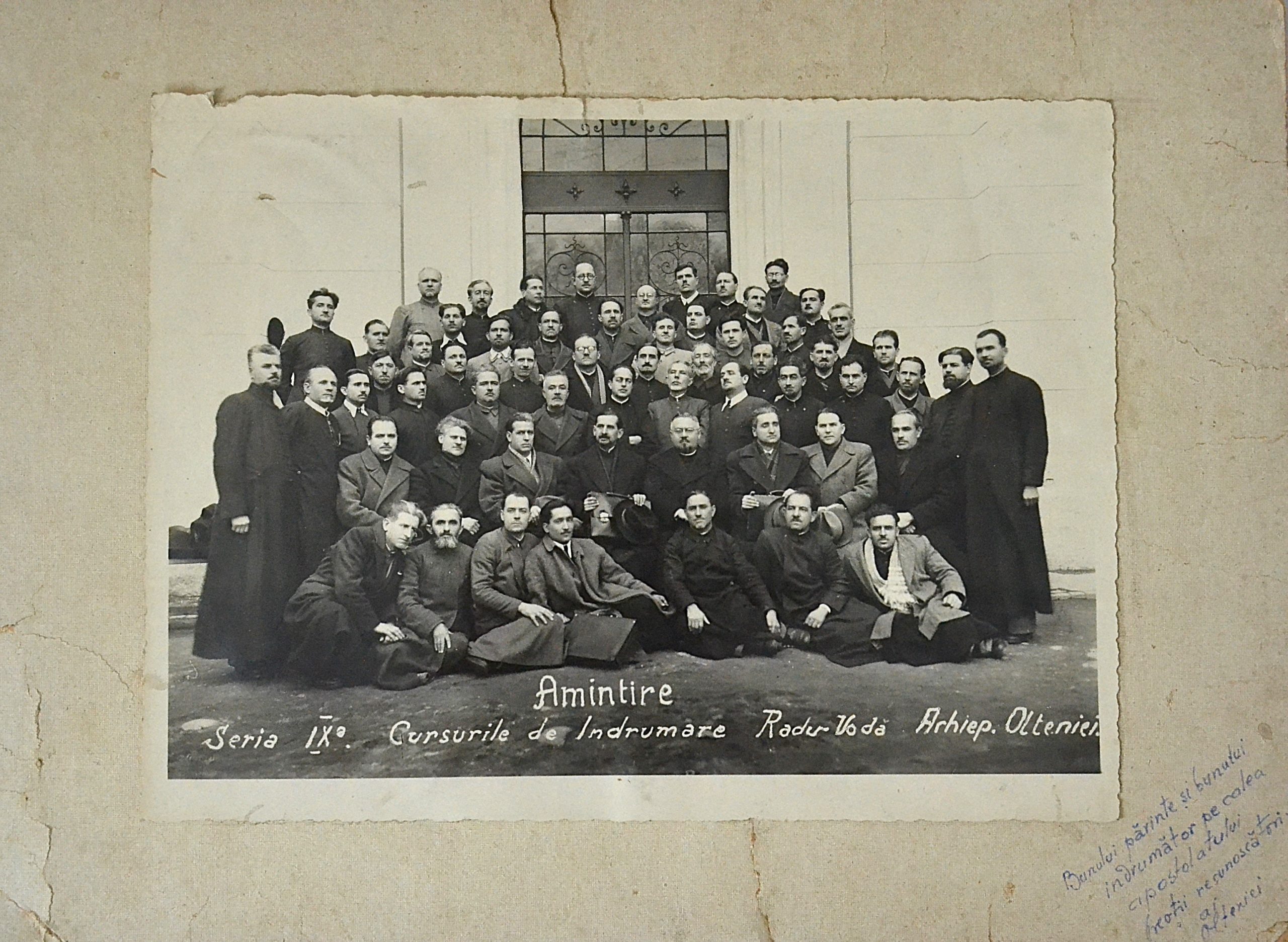 fotografie-seria-IX-a-cursurile-de-indrumare-radu-voda-arhiepiscopia-olteniei